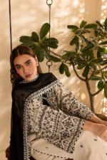 Sarmast Embroidered Cotton 3-Piece Suit - Image 4