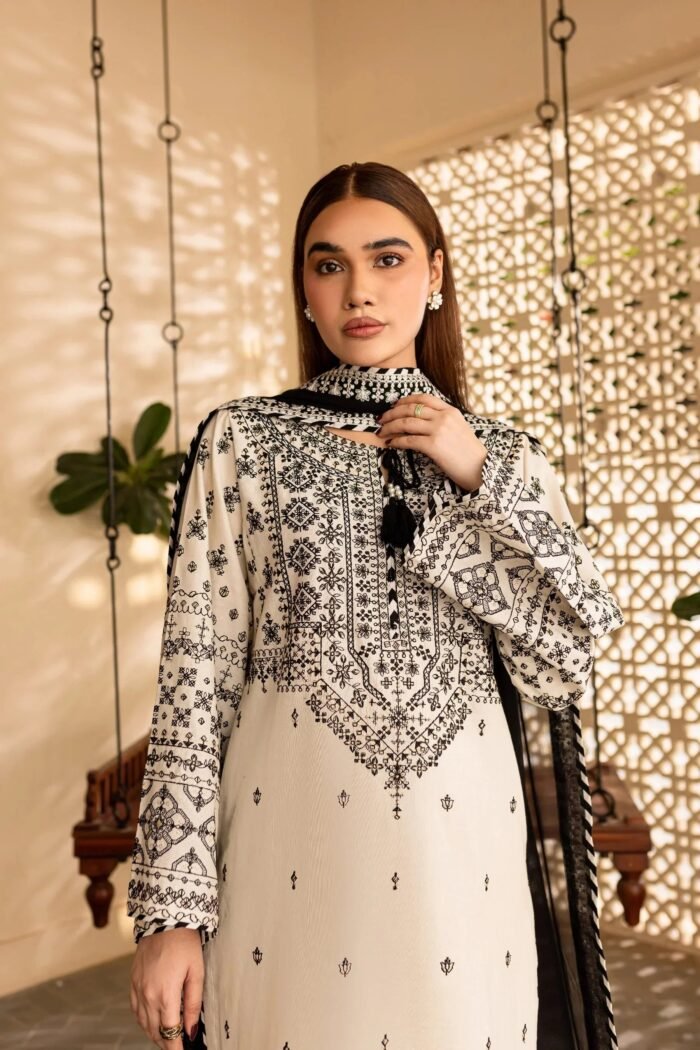 Sarmast Embroidered Cotton 3-Piece Suit - Image 3