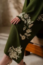 Mehndi Emb 3Pc Stitched - Image 3